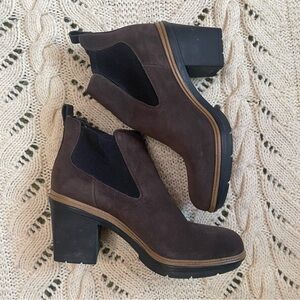 Dr. Scholl's Brown and Black Suede Chelsea Boots Womens Size 8.5